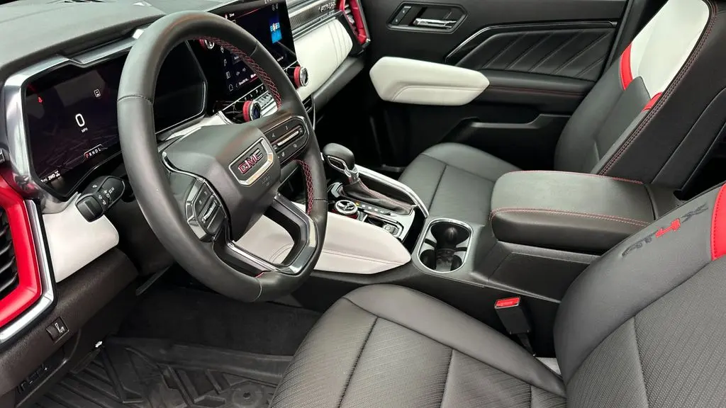 2024 GMC Canyon AT4X