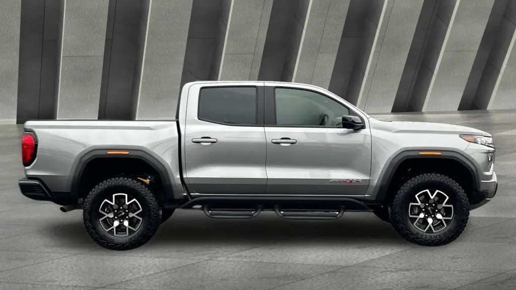 2024 GMC Canyon AT4X