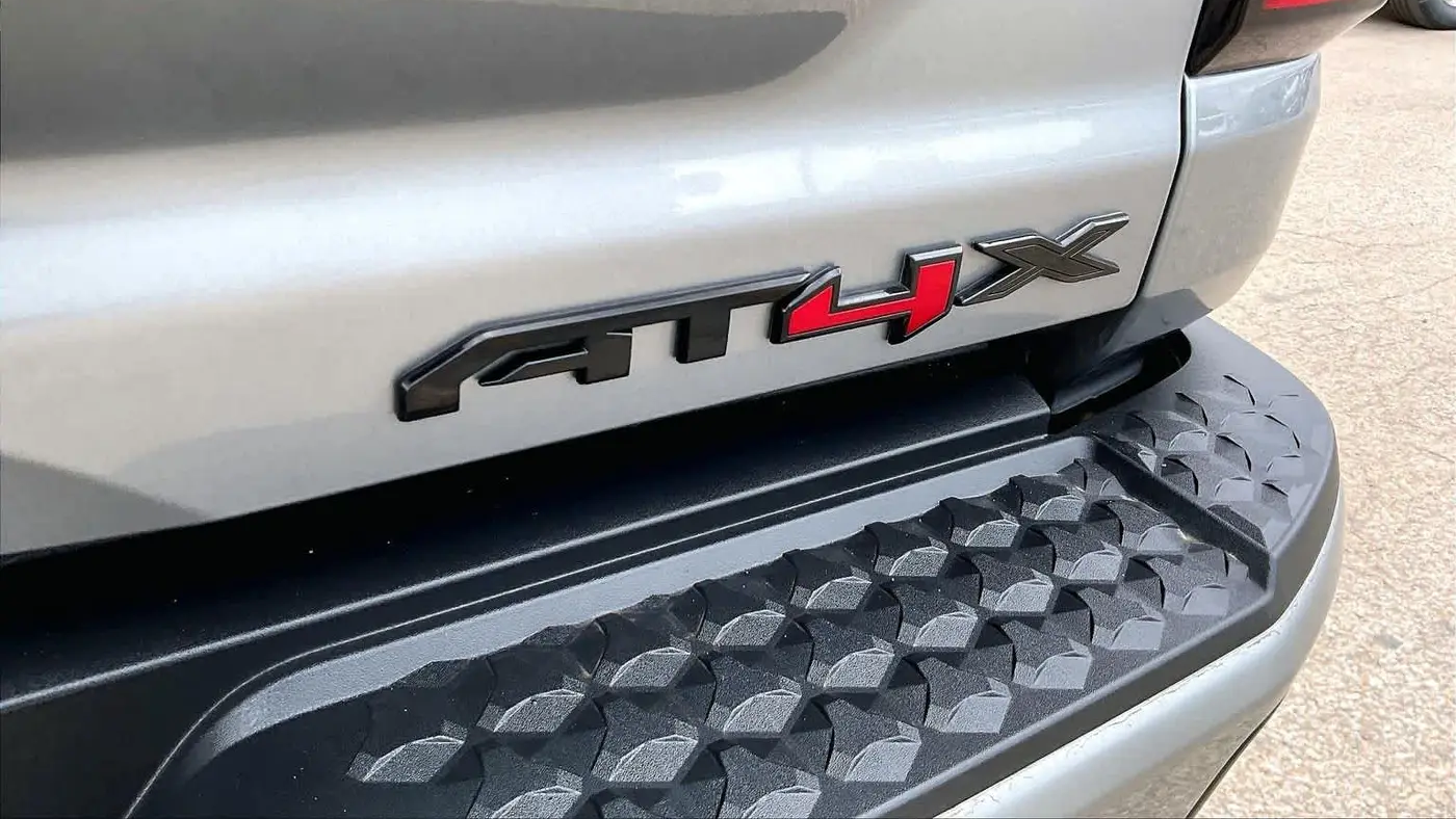 2024 GMC Canyon AT4X