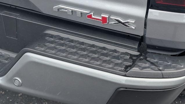 2023 GMC Canyon AT4X