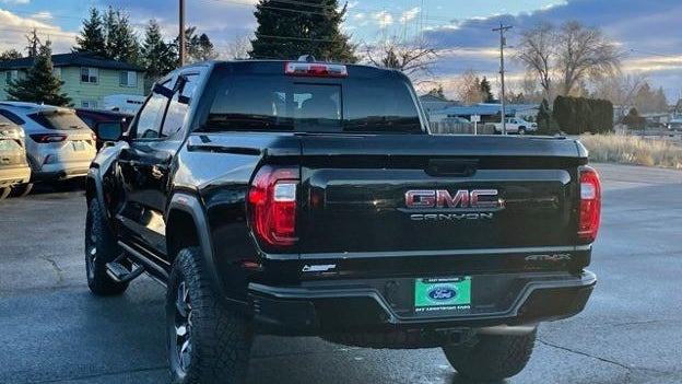 2024 GMC Canyon AT4X