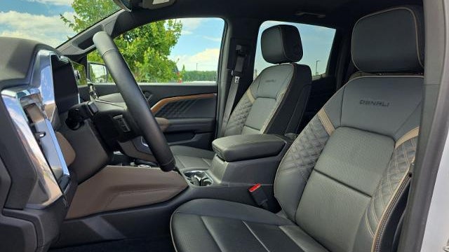 2024 GMC Canyon Denali