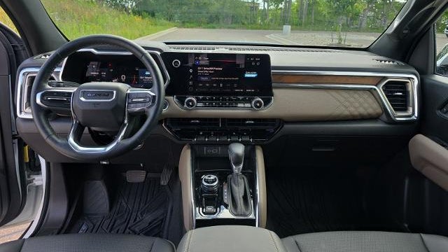 2024 GMC Canyon Denali
