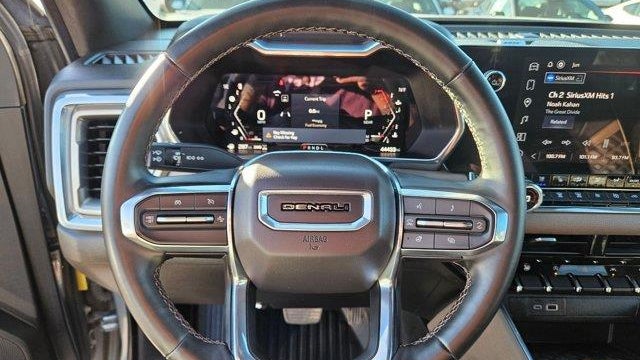 2023 GMC Canyon Denali