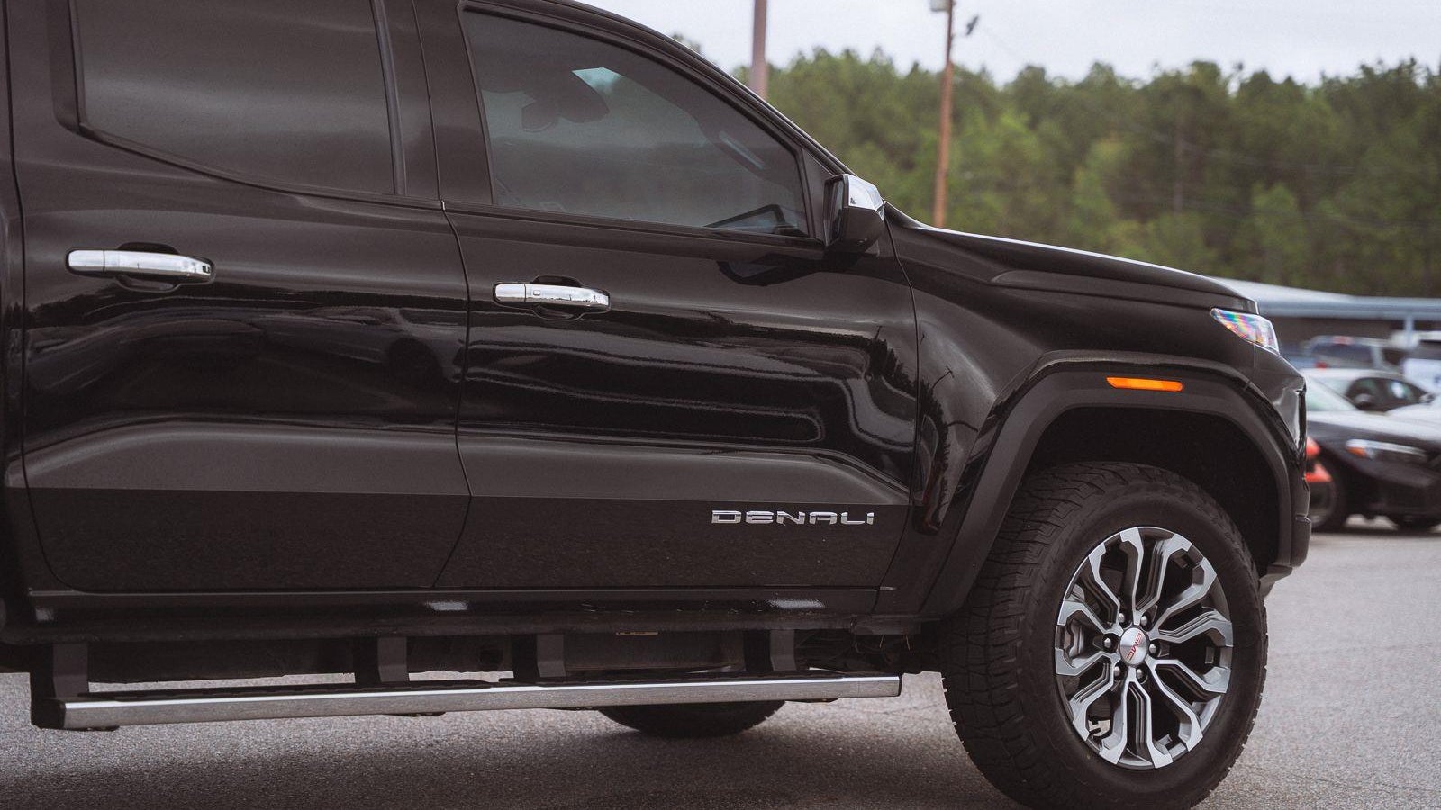 2023 GMC Canyon Denali