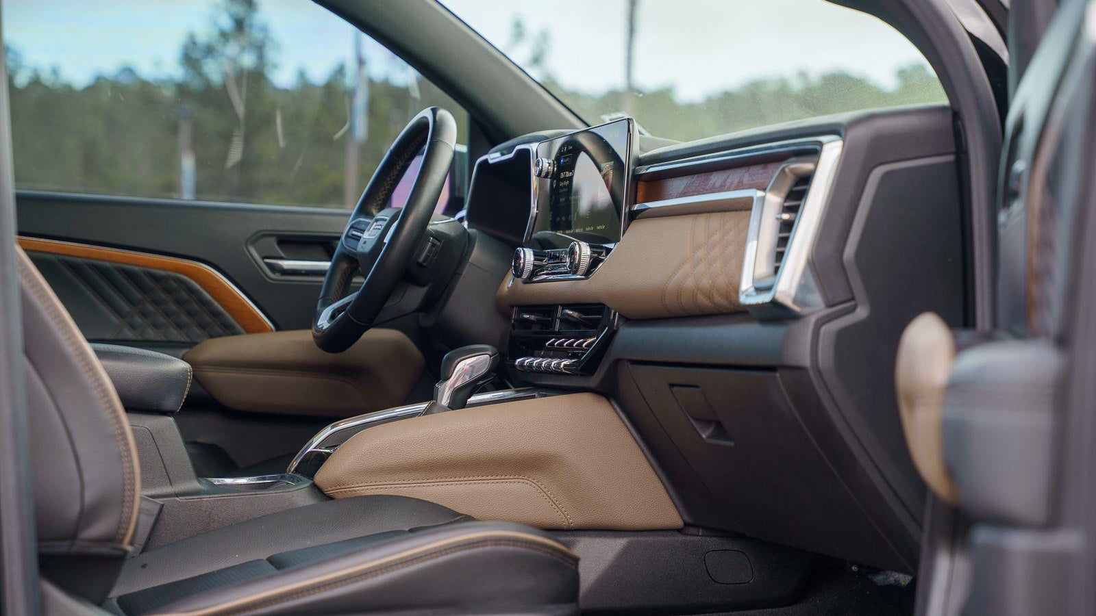 2023 GMC Canyon Denali