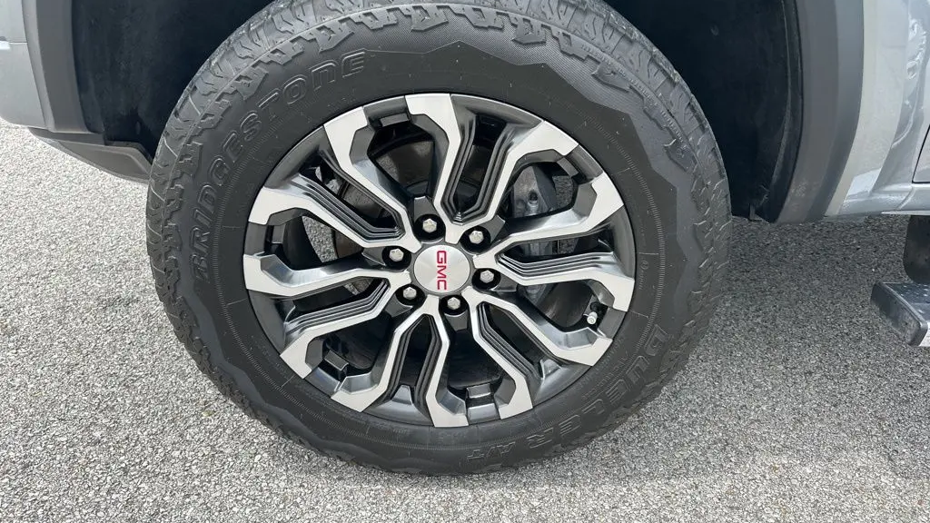 2024 GMC Canyon Denali
