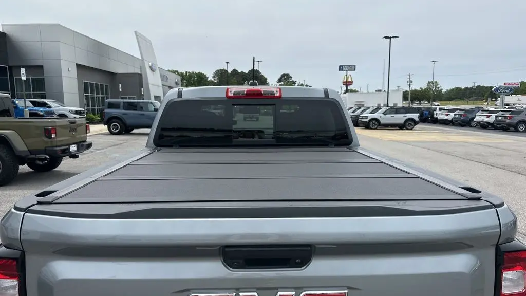 2024 GMC Canyon Denali