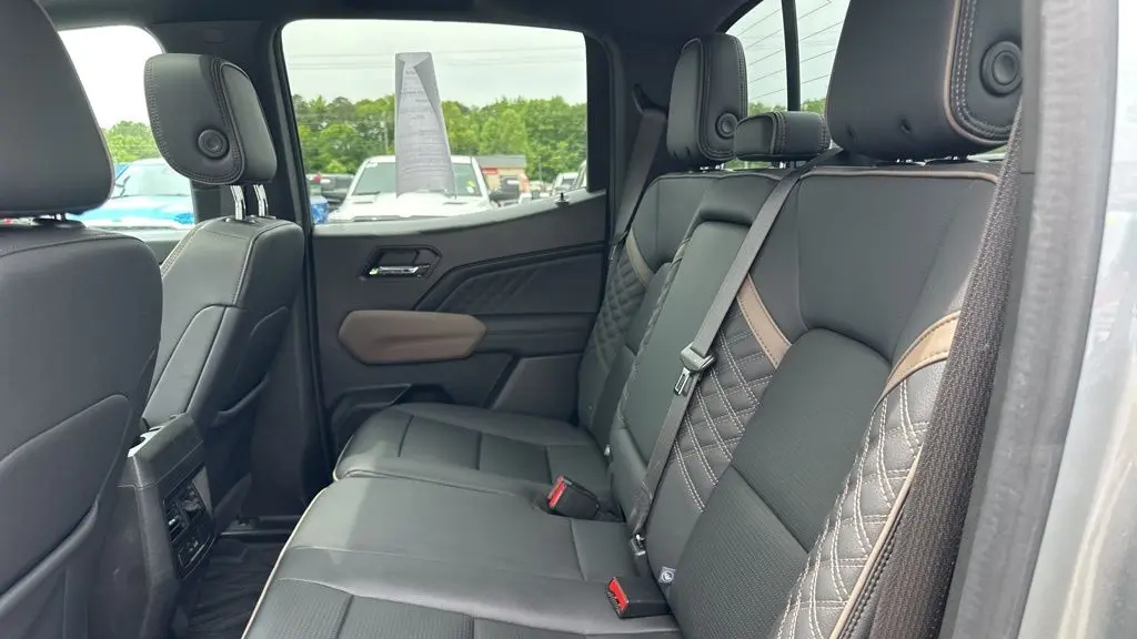 2024 GMC Canyon Denali