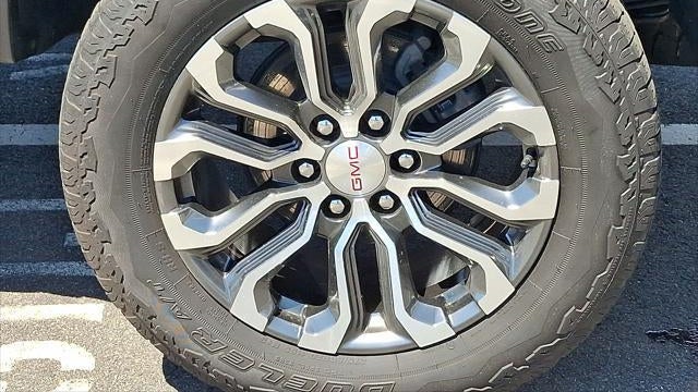 2023 GMC Canyon Denali
