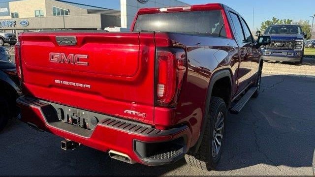 2021 GMC Sierra 1500 AT4