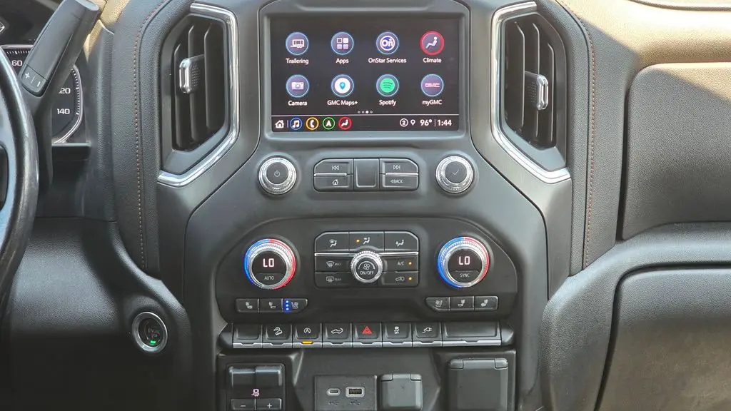 2021 GMC Sierra 1500 AT4