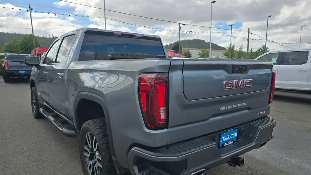 2021 GMC Sierra 1500 AT4