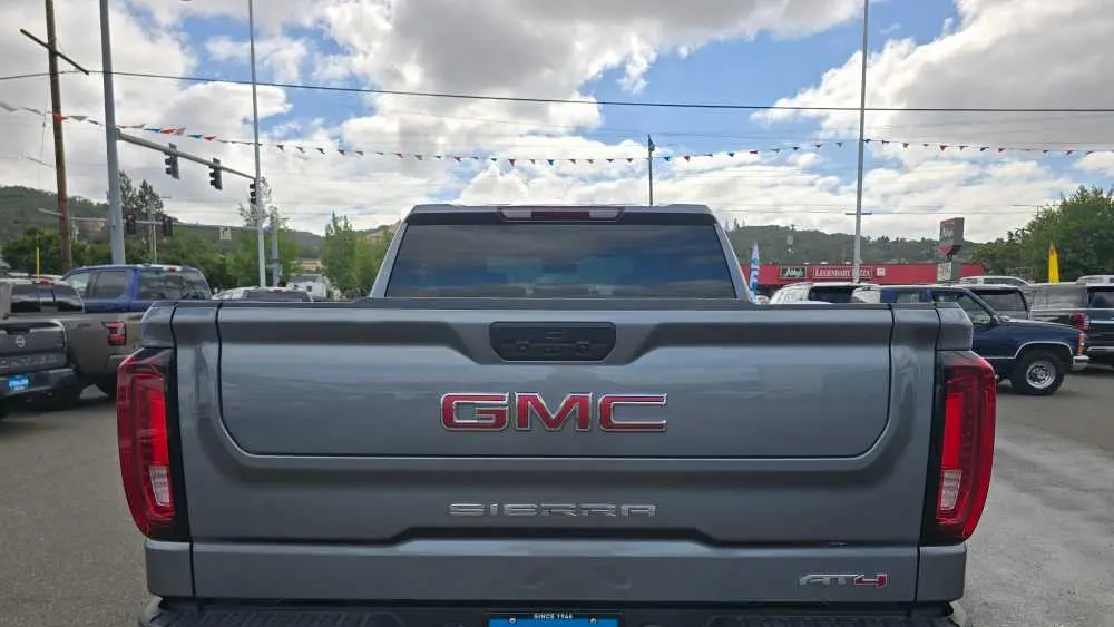 2021 GMC Sierra 1500 AT4