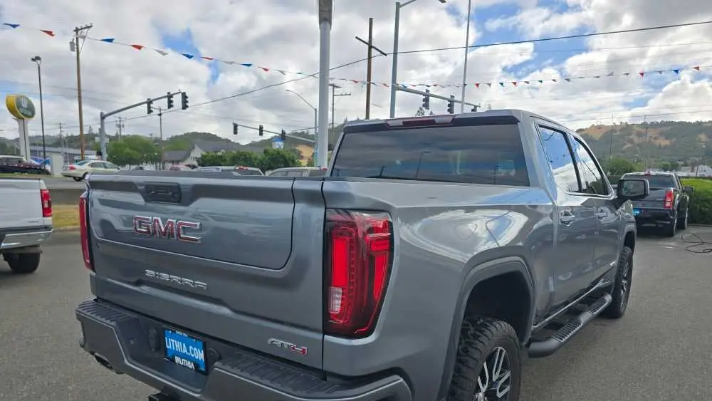 2021 GMC Sierra 1500 AT4