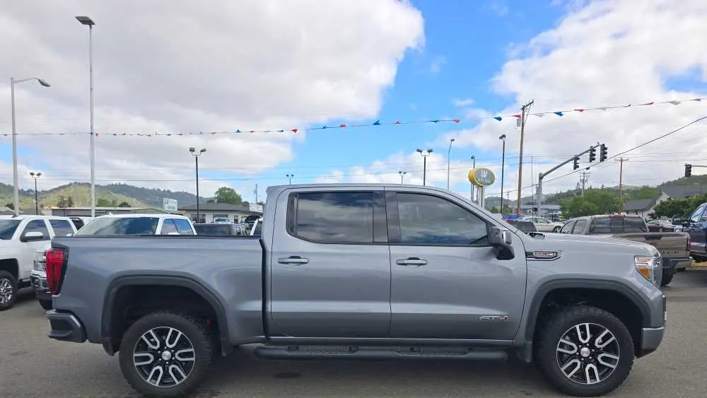 2021 GMC Sierra 1500 AT4