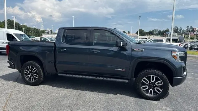 2022 GMC Sierra 1500 Limited AT4