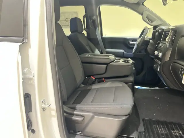 2025 GMC Sierra - $40,222