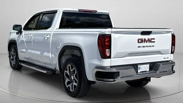 2023 GMC Sierra 1500 SLE