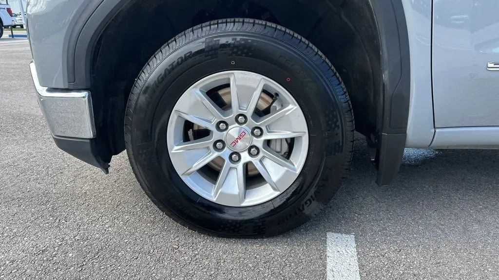 2024 GMC Sierra 1500 SLE
