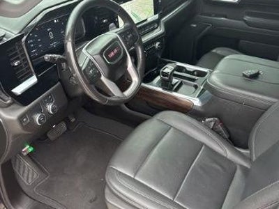 2023 GMC Sierra 1500 4X2 SLT 4DR Crew Cab 5.8 FT. SB