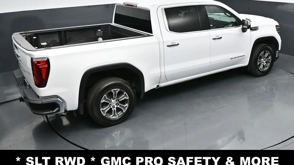 2025 GMC Sierra 1500 SLT