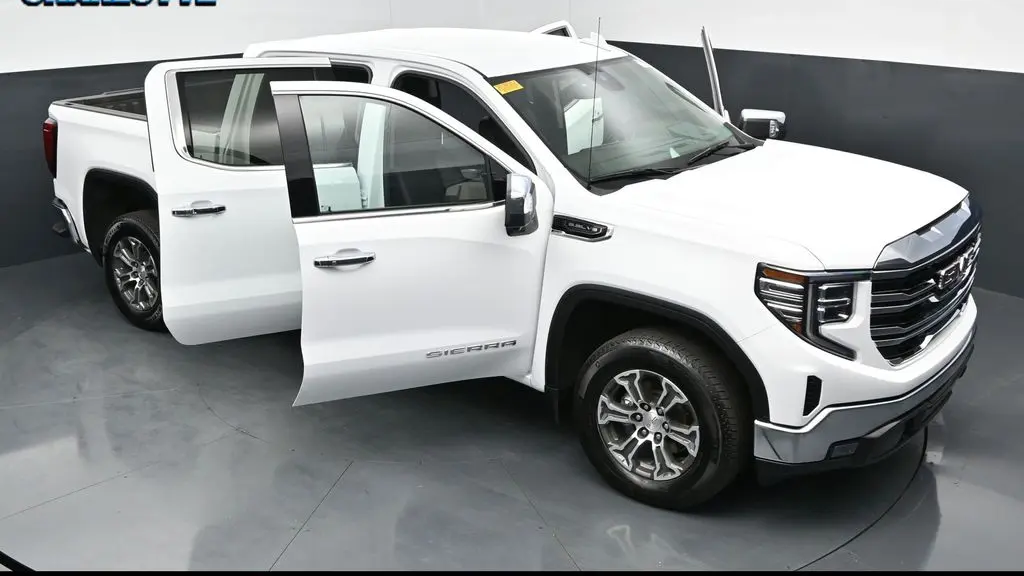 2025 GMC Sierra 1500 SLT