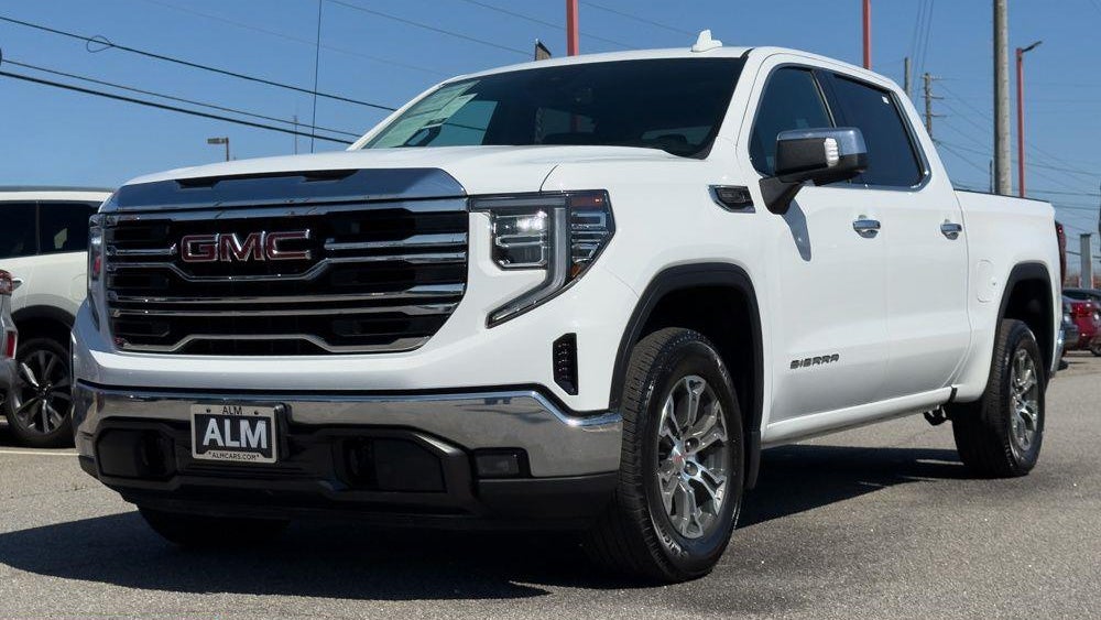 2025 GMC Sierra 1500 SLT