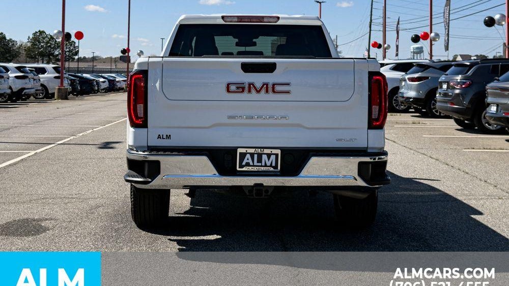 2025 GMC Sierra 1500 SLT