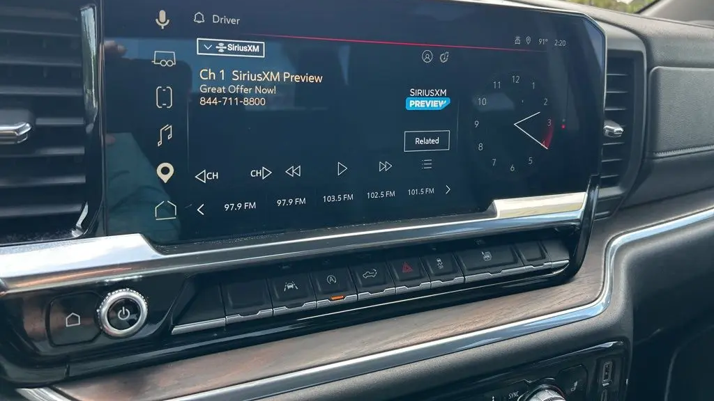 2025 GMC Sierra 1500 SLT