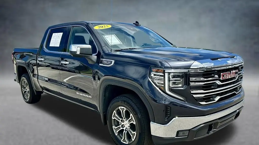 2025 GMC Sierra 1500 SLT