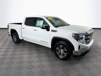 2025 GMC Sierra 1500 4X2 SLT 4DR Crew Cab 5.8 FT. SB