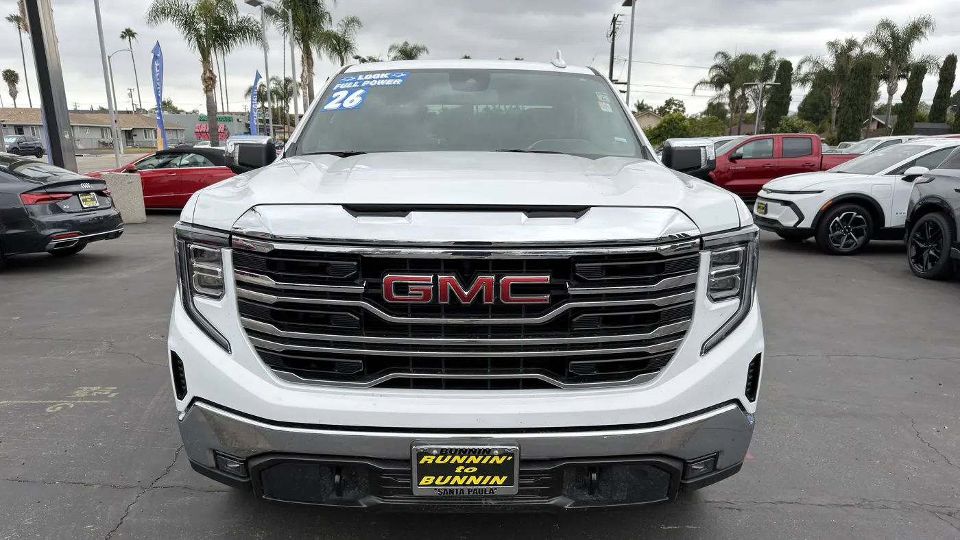 2026 GMC Sierra 1500 SLT