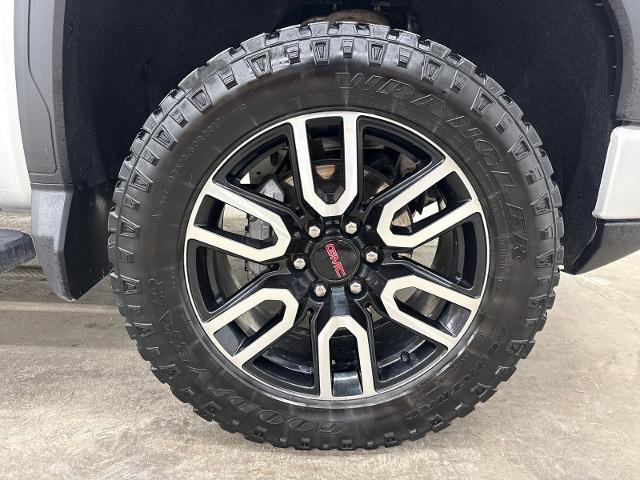 2022 GMC Sierra - $42,500