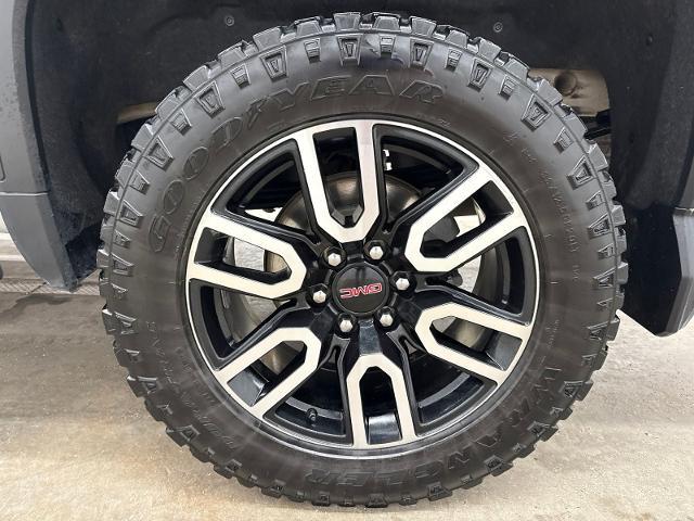 2022 GMC Sierra - $42,500