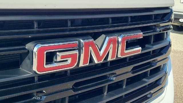 2026 GMC Sierra 1500 Elevation Standard