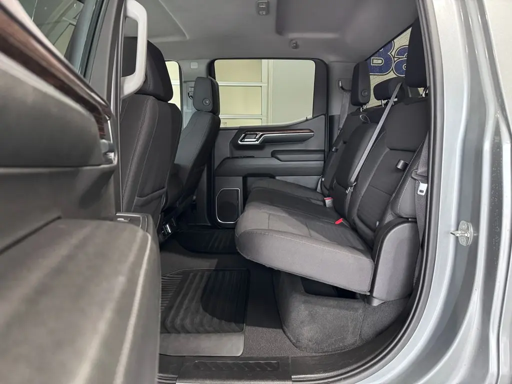 2024 GMC Sierra - $37,987