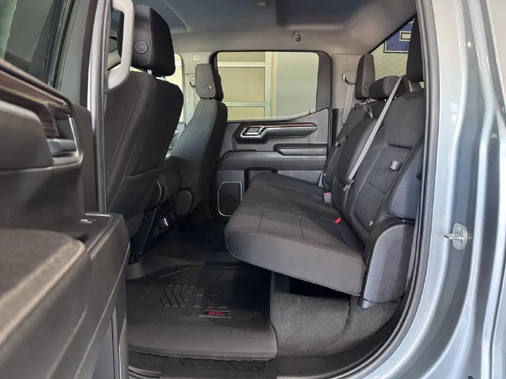 2023 GMC Sierra - $34,987