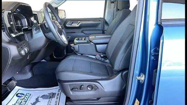 2025 GMC Sierra 1500 Elevation Standard