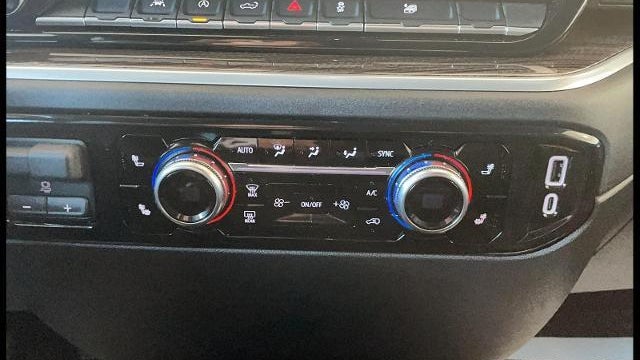 2025 GMC Sierra 1500 Elevation Standard
