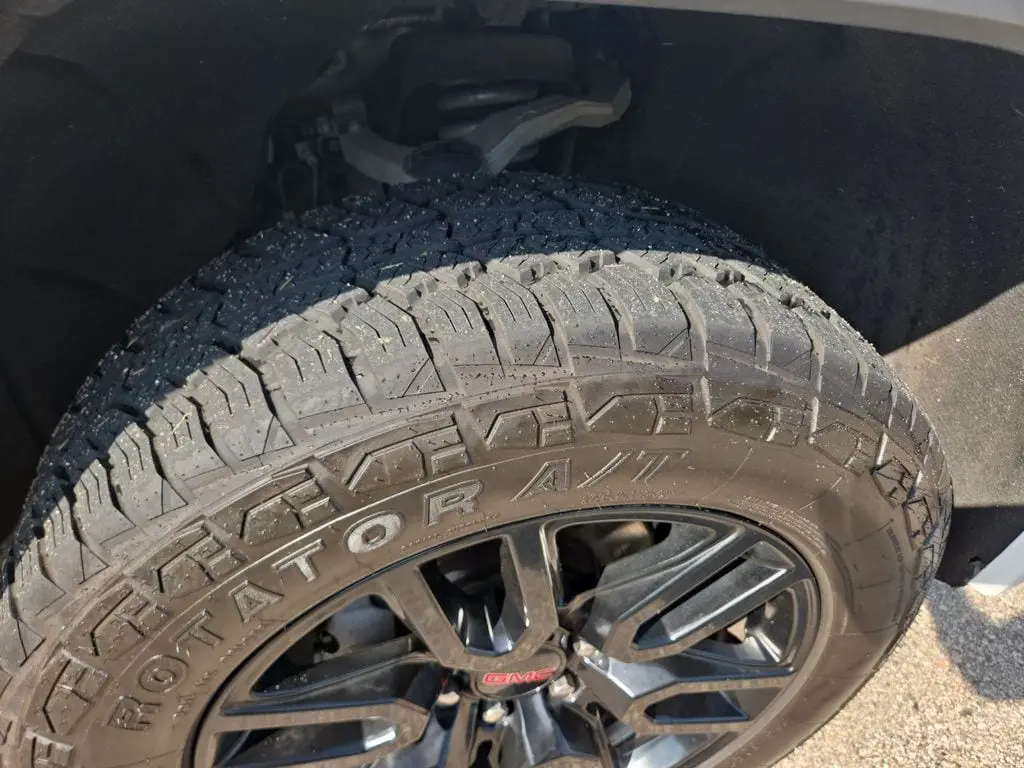 2021 GMC Sierra - $29,790