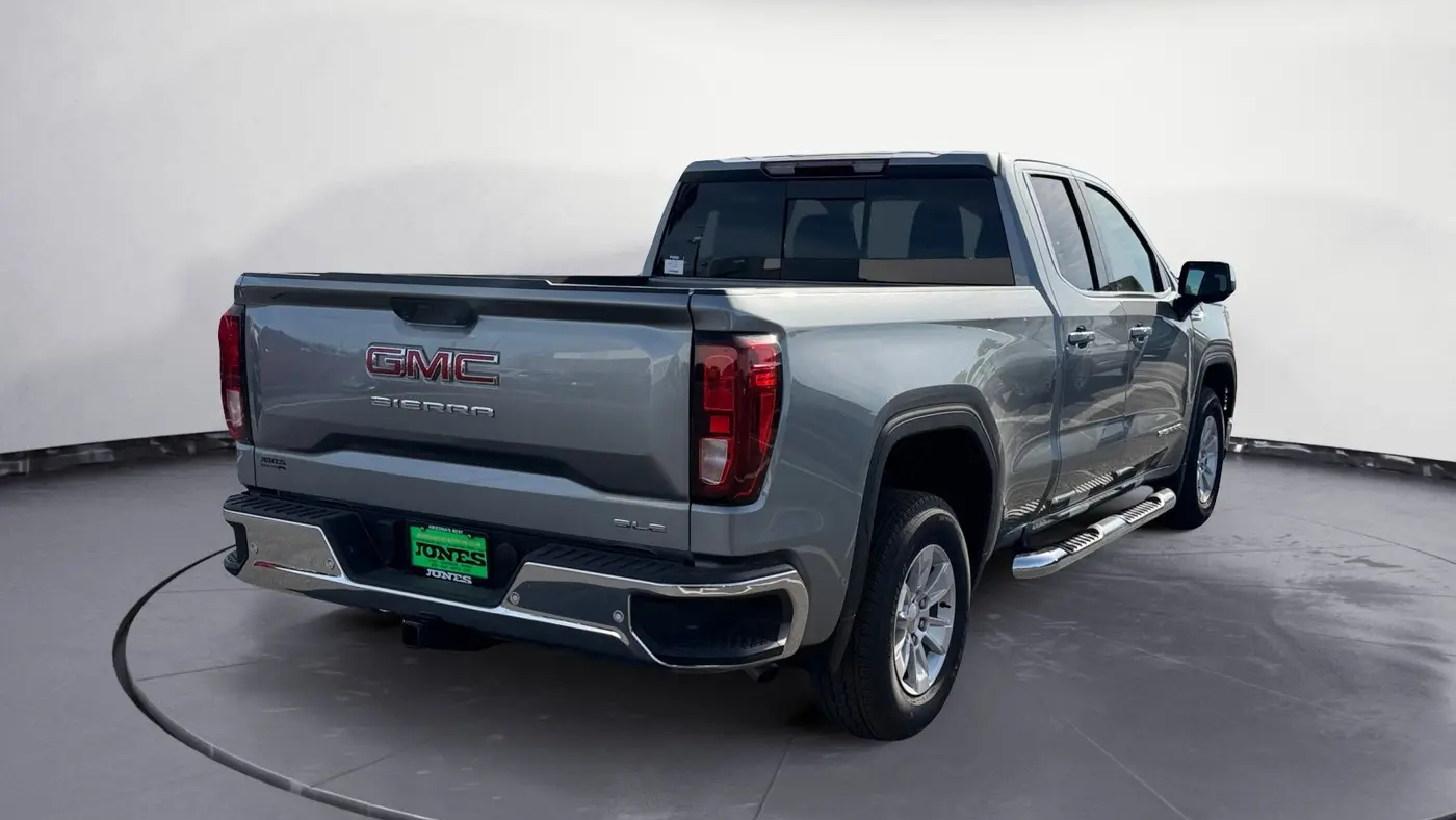 2025 GMC Sierra 1500 SLE