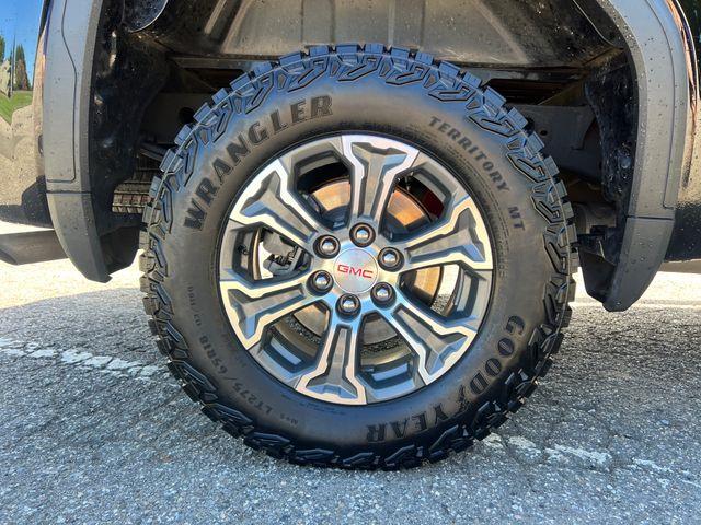 2023 GMC Sierra - $37,594