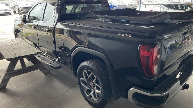 2023 GMC Sierra 1500 SLE