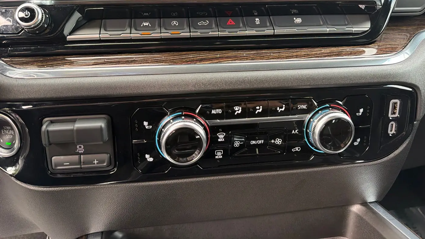 2025 GMC Sierra 1500 Elevation