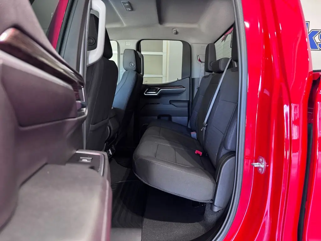 2024 GMC Sierra - $38,987