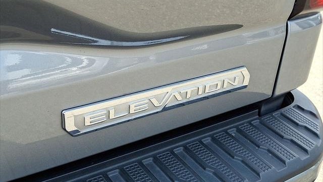 2023 GMC Sierra 1500 Elevation Standard