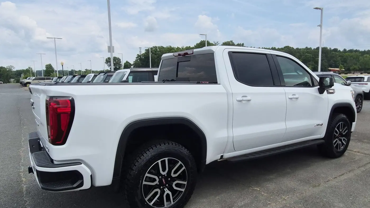 2021 GMC Sierra 1500 AT4