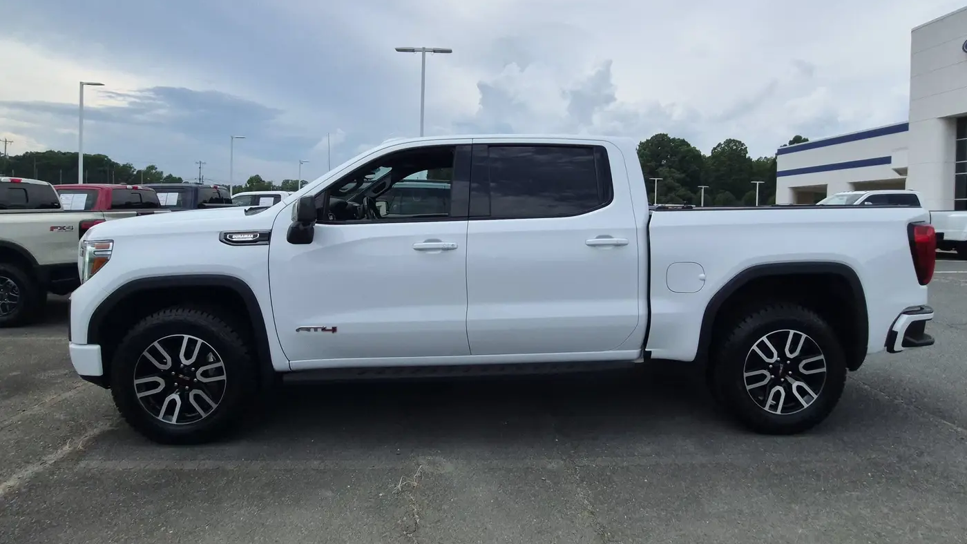 2021 GMC Sierra 1500 AT4