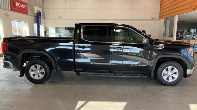 2023 GMC Sierra 1500 SLE